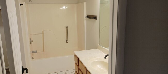 Foto del edificio - 529 N 14th St