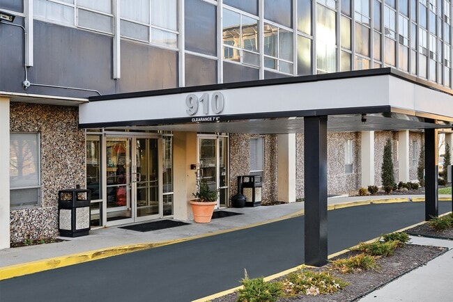Apartamentos 910 Penn - 910 Penn