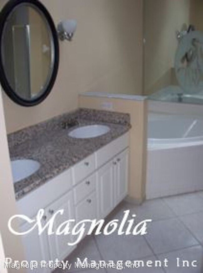 Foto del edificio - 3 br, 2 bath House - 1615 Chatham Circle