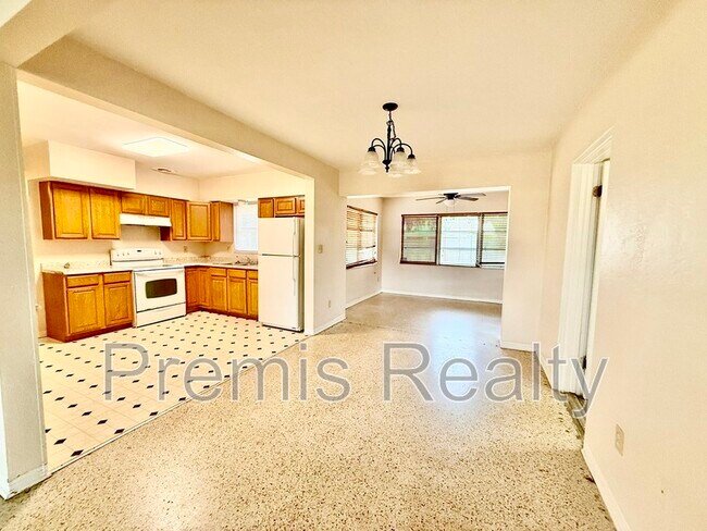 Foto del edificio - 990 62nd Terrace S