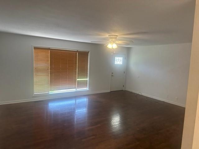 Foto del edificio - 2901 W Perry Rd