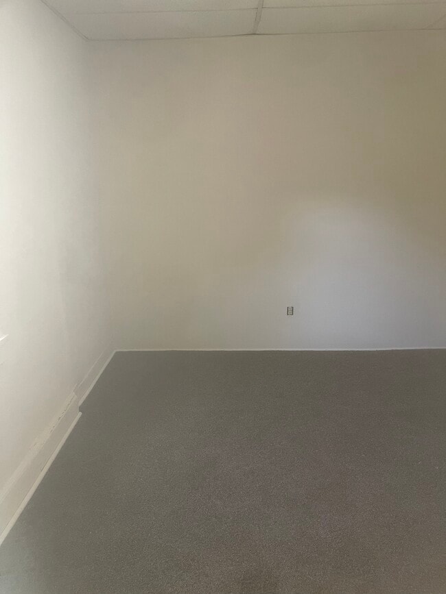 2nd bedroom - 22 Lansing St