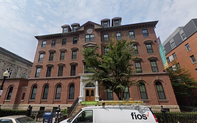 Foto del edificio - 761 Harrison Ave