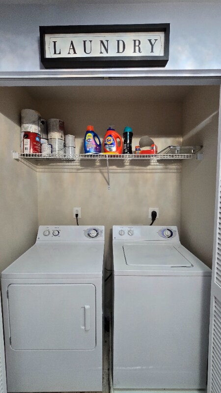 Foto del edificio - 11351 Aristotle Dr