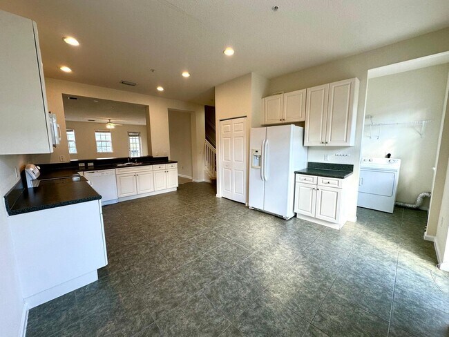 Foto del edificio - 425 Greenwich Cir