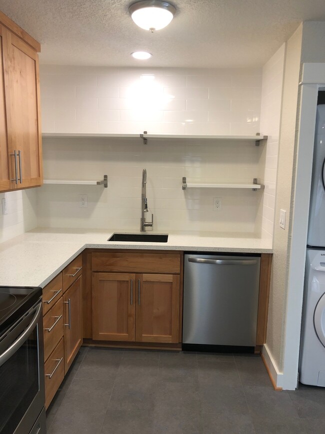 New Townhouse Abernathy Clinton OHSU Priva... - New Townhouse Abernathy Clinton OHSU Priva...