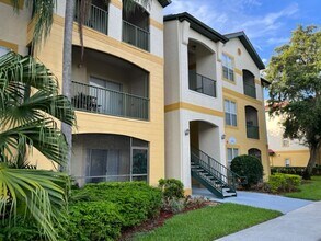 Building Photo - 11511 Villa Grand