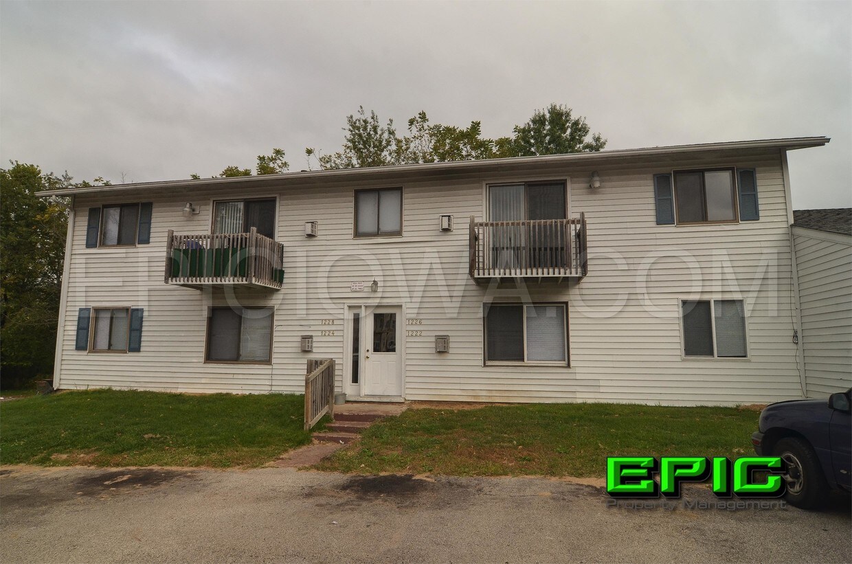 Primary Photo - 1226 O Avenue Pl NE