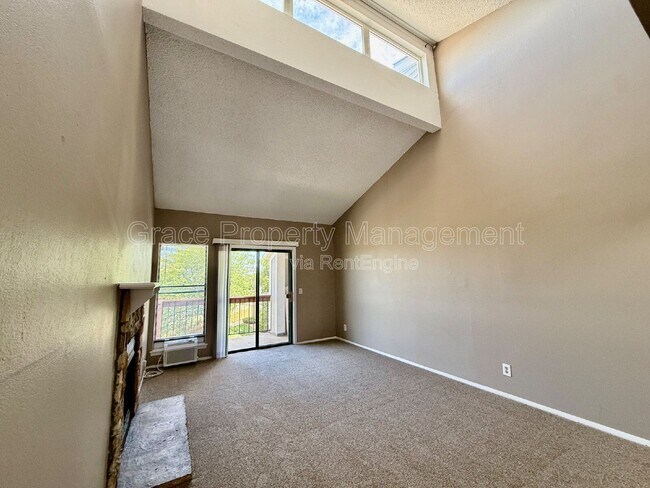 Building Photo - 8635 Clay St