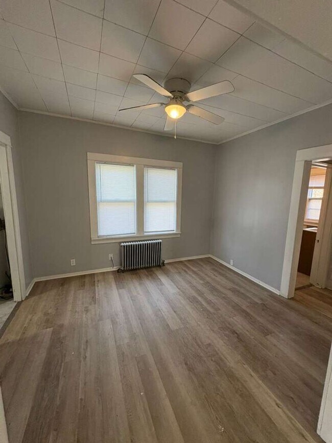 Foto del edificio - Cozy & Convenient Euclid Home Near Lake Erie