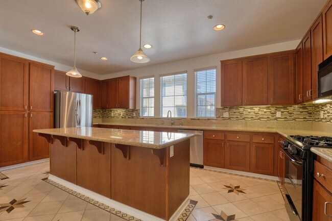 Foto del edificio - 2706 Black Locust Ct