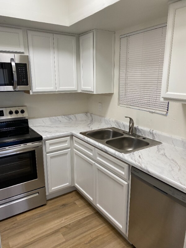 Foto del edificio - 419 E Washington Ave