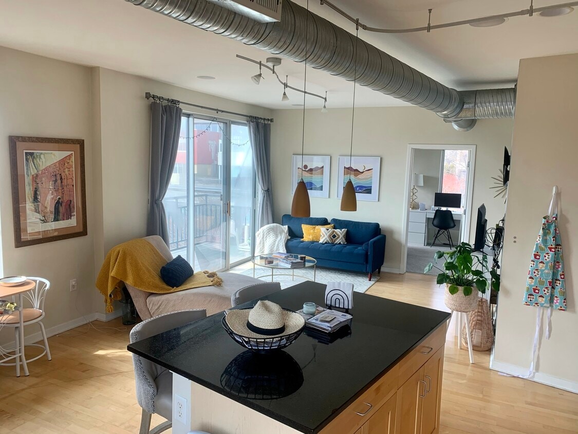 2080 N Commerce St Unit 301, Milwaukee, WI 53212 Condo for Rent in