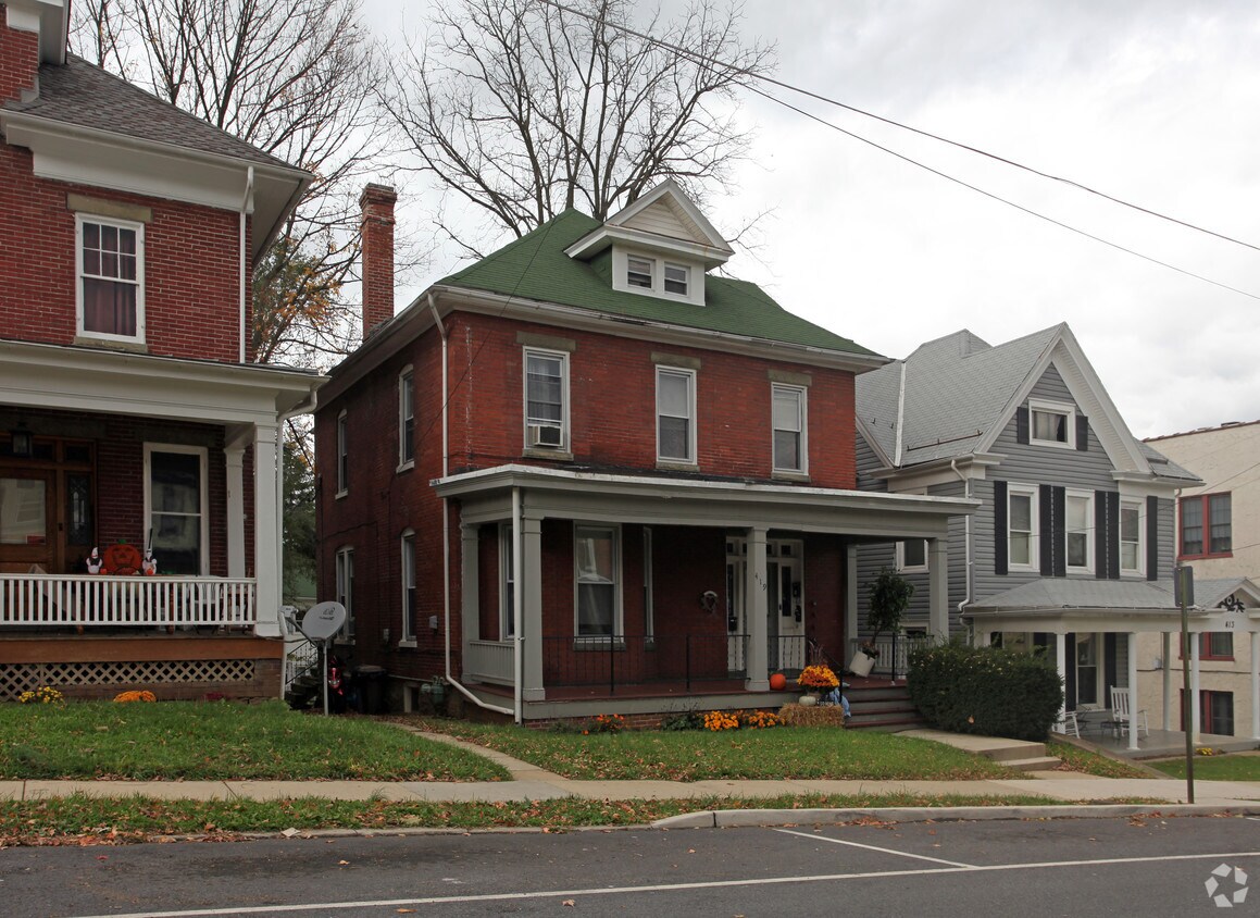 Primary Photo - 419 Summit Ave
