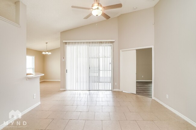 Building Photo - 10547 Cherry Oak Cir