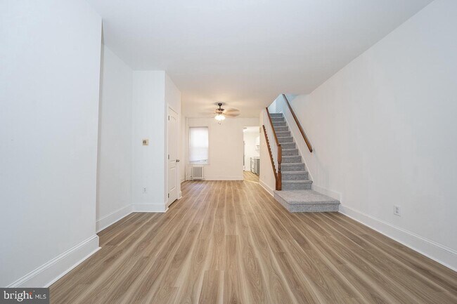 Building Photo - 111 Kingsley St