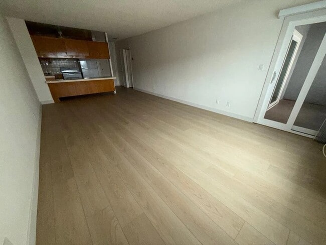 Foto del edificio - 415 E Cedar Ave