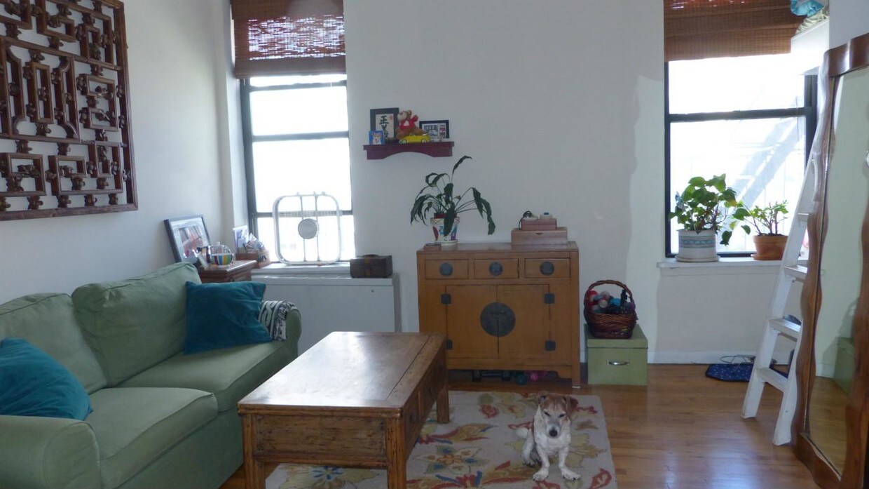 Foto principal - 2020 Broadway