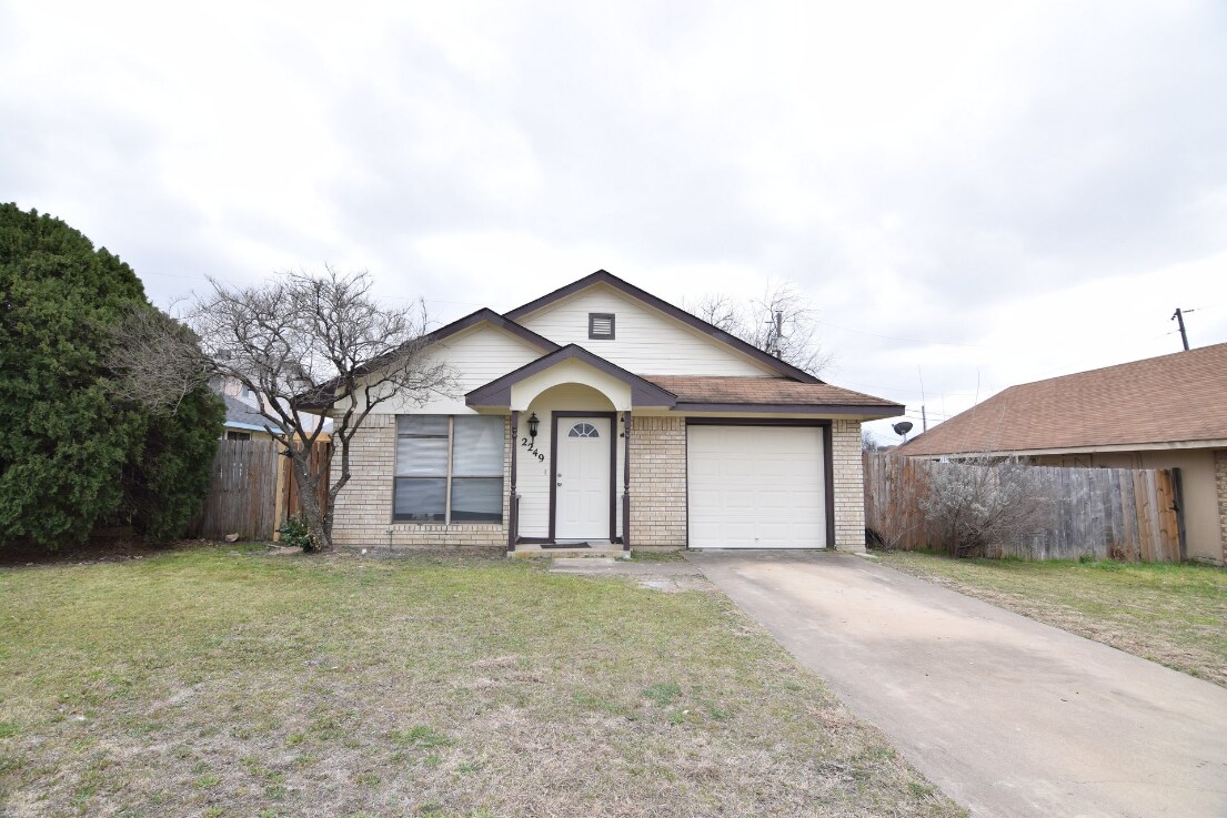 2249 Hilltop Loop, Killeen, TX 76549 House Rental in Killeen, TX
