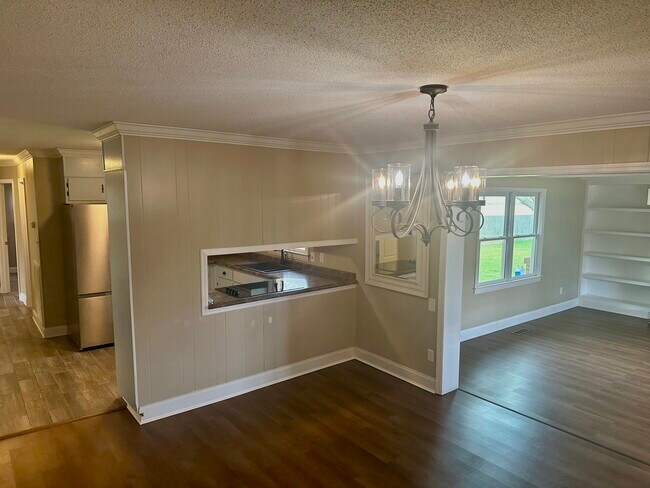 Foto del edificio - 18516 Elles Dr