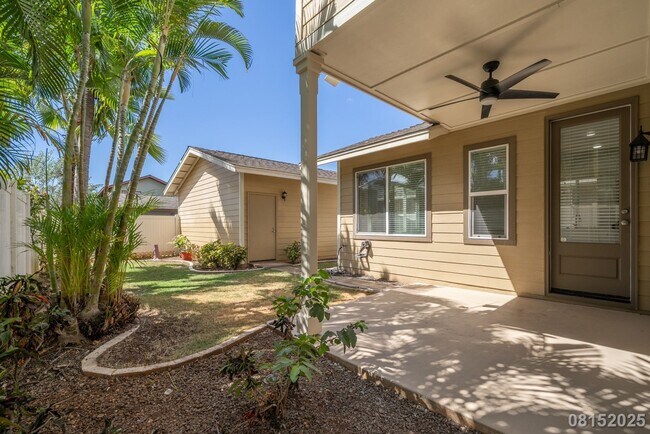 Foto del edificio - Immaculate 4BR 3BA with 34 SOLAR PANELS, C...