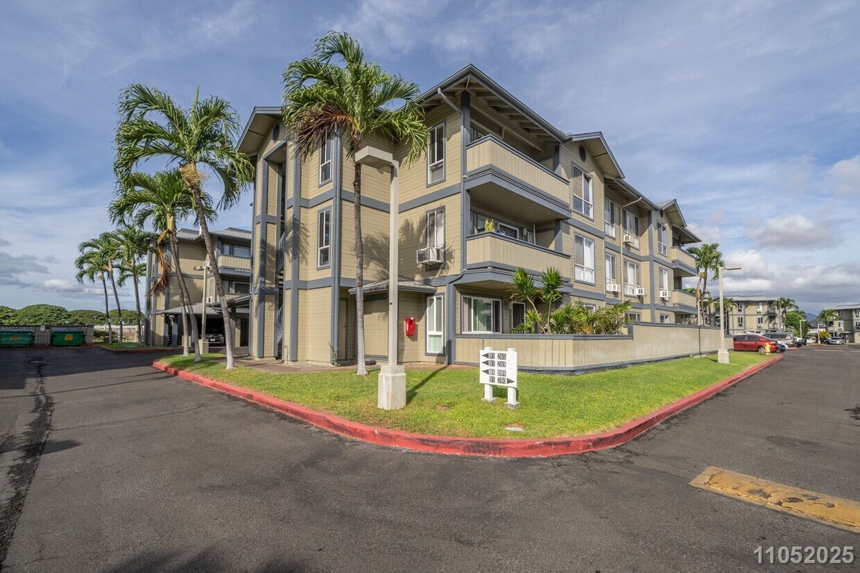Foto principal - Move-In Ready! 2br, 2ba in Ewa, $2650, Sch...
