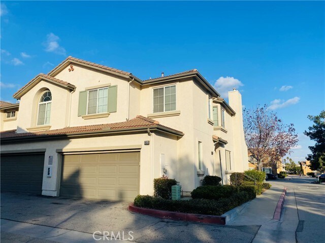 Foto del edificio - 1955 E Harvard Privado