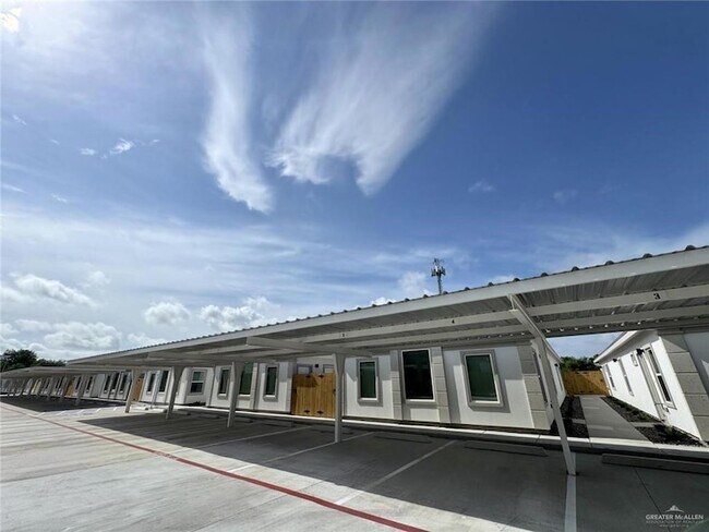 Foto del edificio - 740 N Alamo Rd