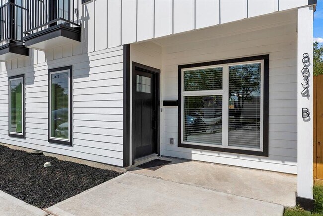 Foto del edificio - 8634 Scott St