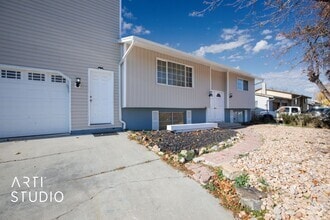 Building Photo - 457 N 750 E