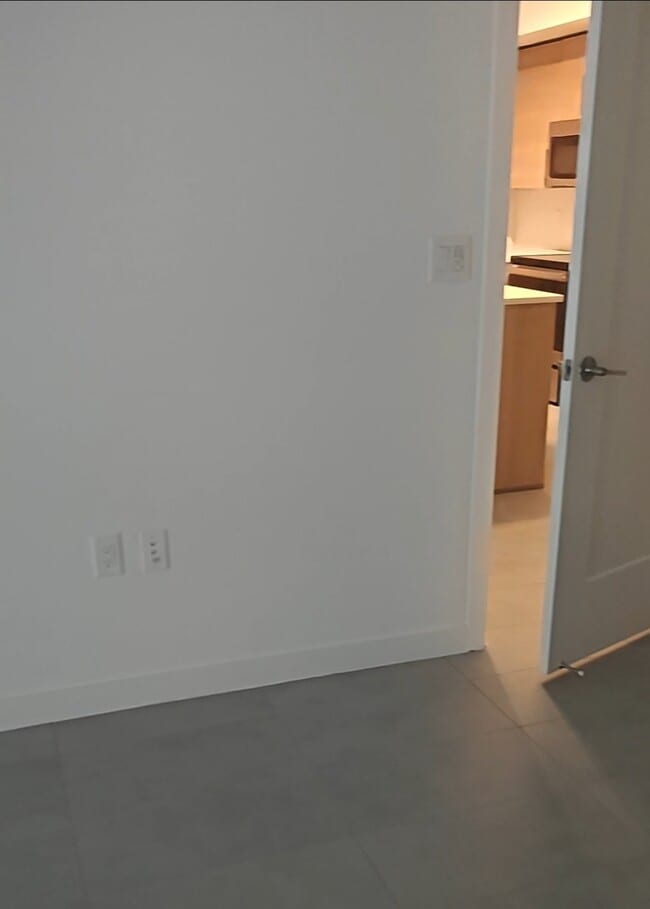 Foto del edificio - 1002 NW 7th St