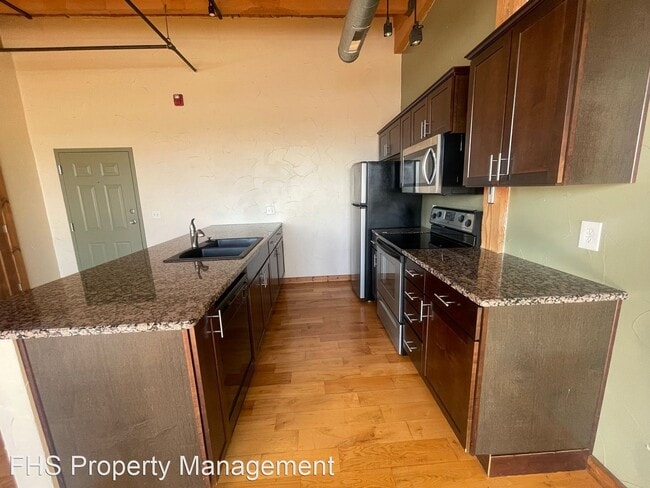 Building Photo - 1 br, 1 bath House - 601 N National #306