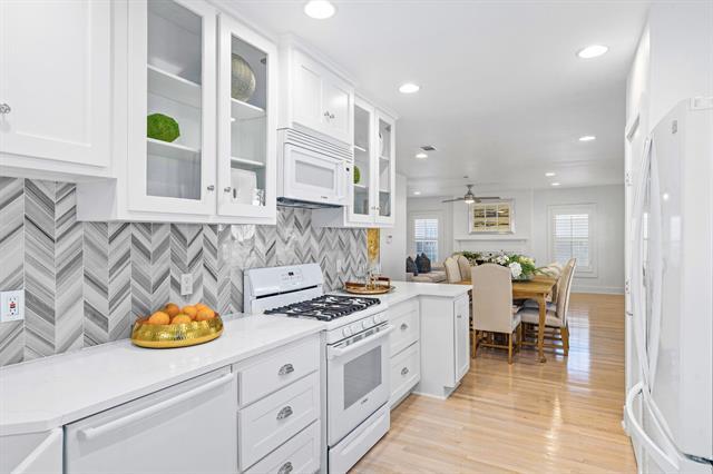 Foto del edificio - 3622 S Versailles Ave