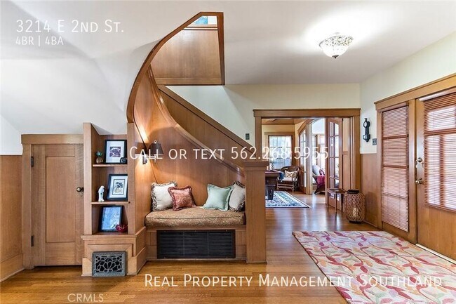 Foto del edificio - 4 BEDROOM 3 1/2 BATH ESTATE SITUATED IN PR...