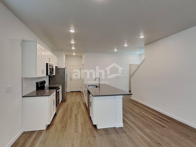 Foto del edificio - 23532 E 3rd Pl