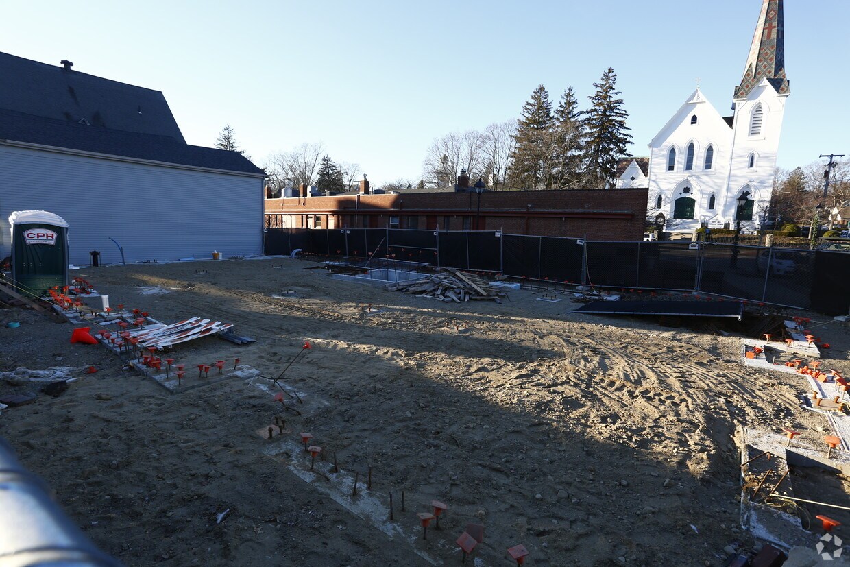 Building Photo - 51 South St