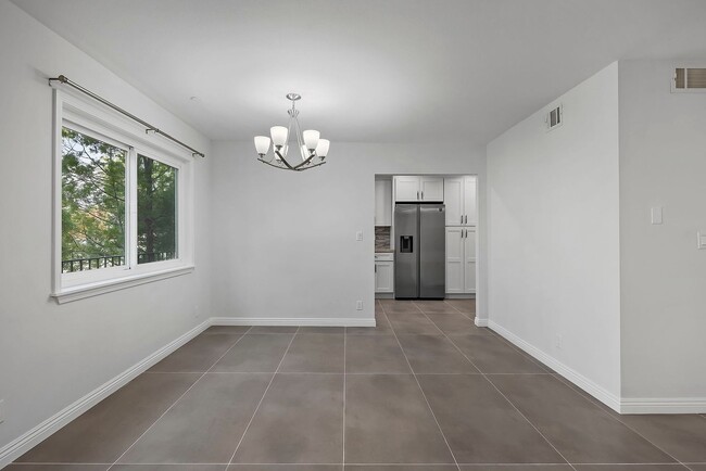 Building Photo - 6145 Whitsett Ave