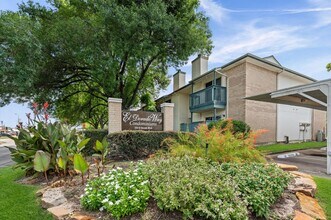 Building Photo - 250 El Dorado Blvd