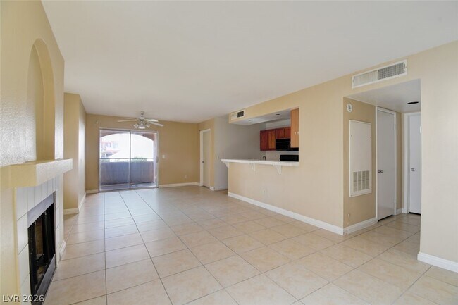 Building Photo - 7570 W Flamingo Rd