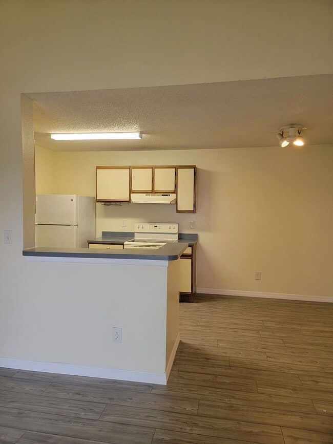 Photo - 2031 Cascades Blvd. Apartment
