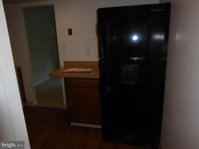 Building Photo - 1427 Northgate Sq