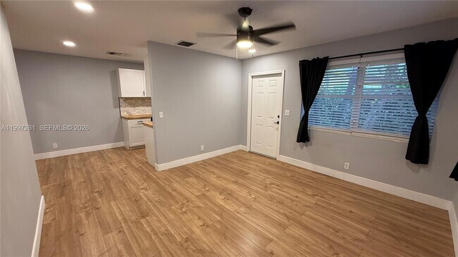 Foto del edificio - 1035 SW 30th St