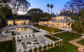 Building Photo - 901 Whittier Dr