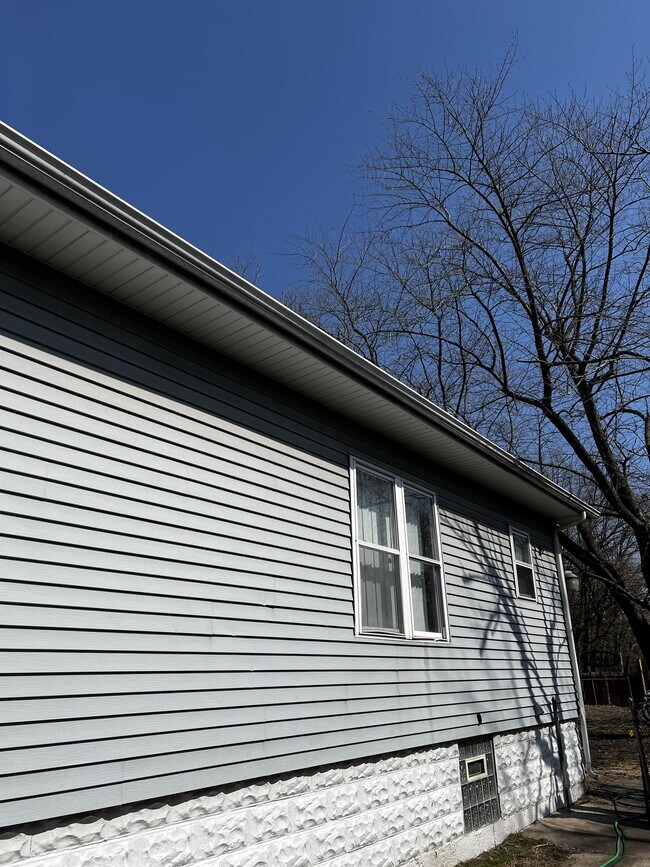 Building Photo - 4025 Fillmore St