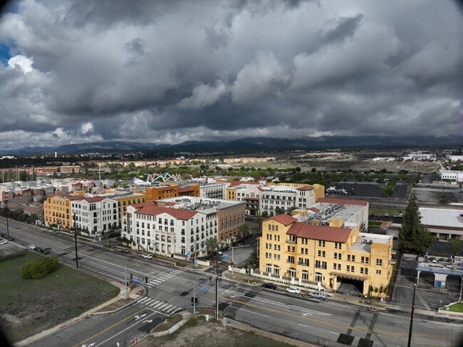 Exterior 3D - Village at Montclair