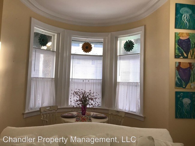 Foto del edificio - 1 br, 1 bath House - 416 Pembroke Ave #A