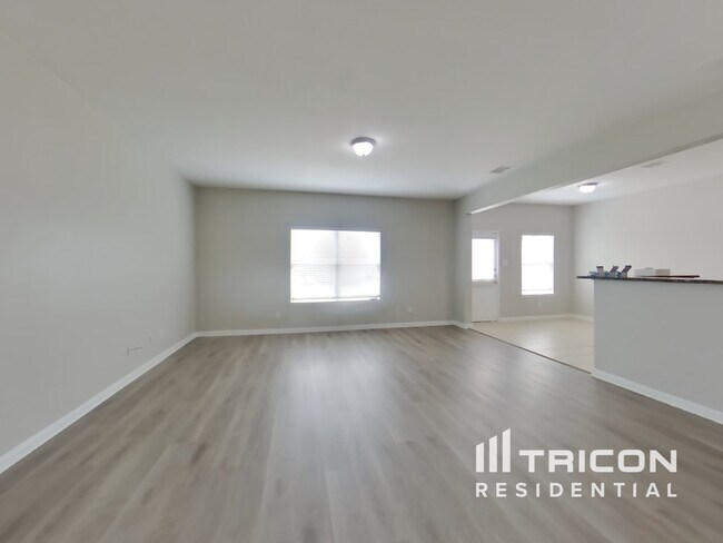 Foto del edificio - 5002 Pacific Ridge Ln