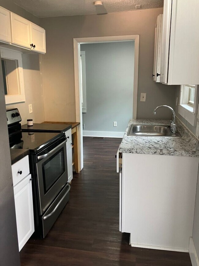 Foto del edificio - Coming Soon!!! Duplex In East Nashville