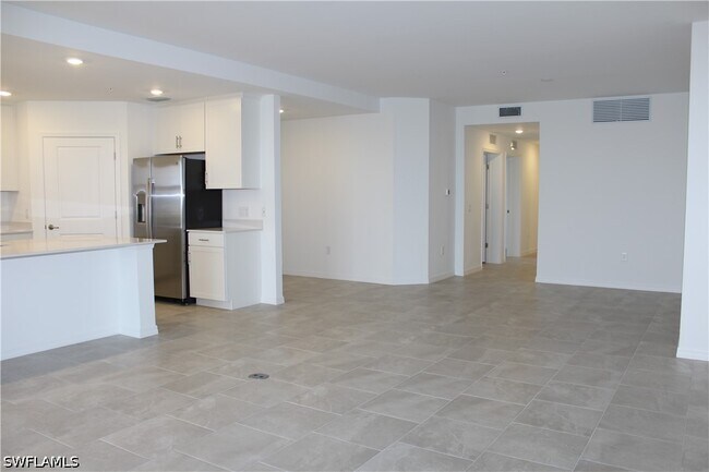 Foto del edificio - 5661 Melbourne Ct