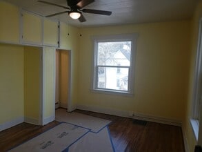 Building Photo - 1428 W Dean Ave